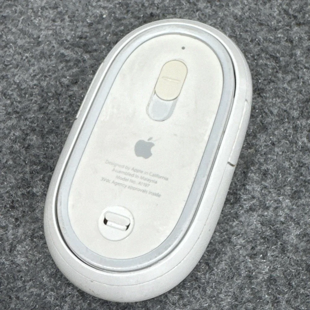 GENUINE Apple Wireless Bluetooth Mighty Mouse Model A1197‎ Tested